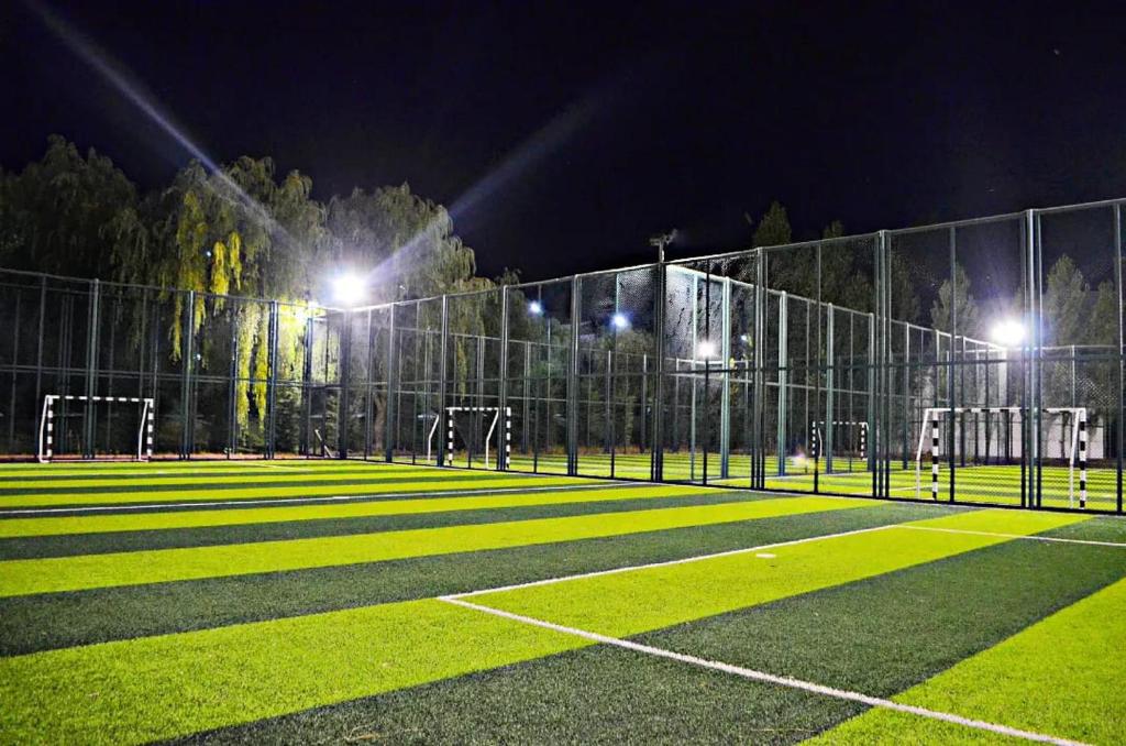 منطقة مطاعم متنوعة